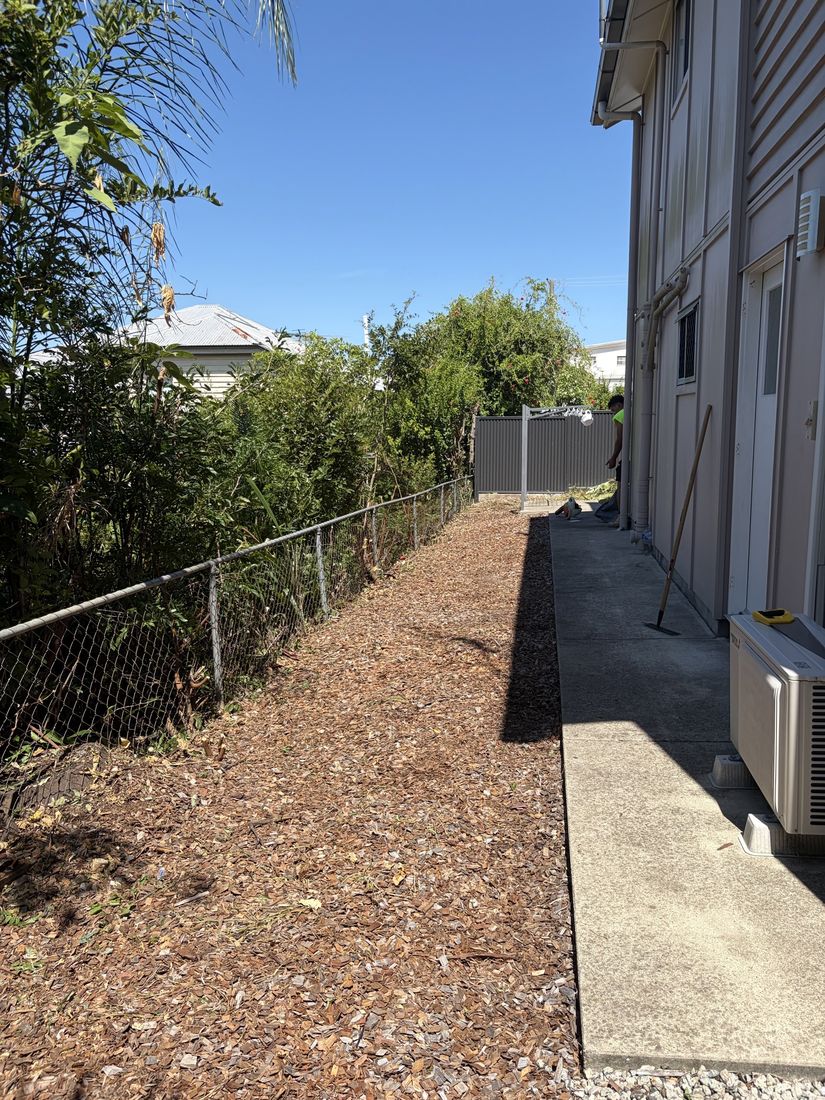 Cleared common boundary at a managed property in Hendra